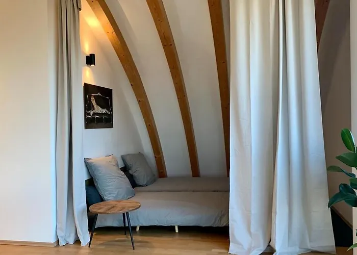 Luxury Penthouse Jacuzzi, Pool Table, Bbq & Desks * Berlin