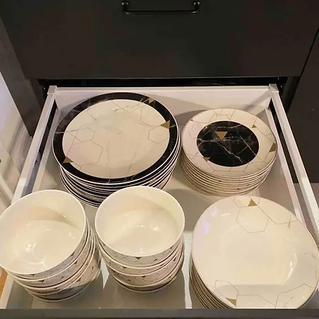 Luxury Penthouse Jacuzzi, Pool Table, Bbq & Desks Berlin