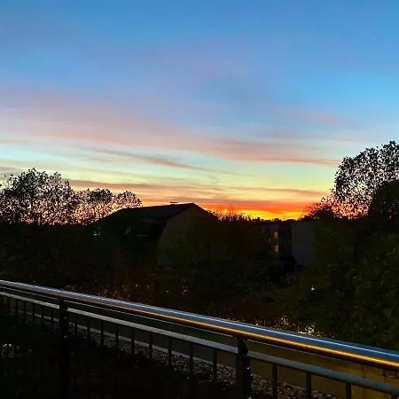 מלון Luxury Penthouse Jacuzzi, Pool Table, Bbq & Desks *