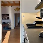 Hotel Luxury Penthouse Jacuzzi, Pool Table, Bbq & Desks *
