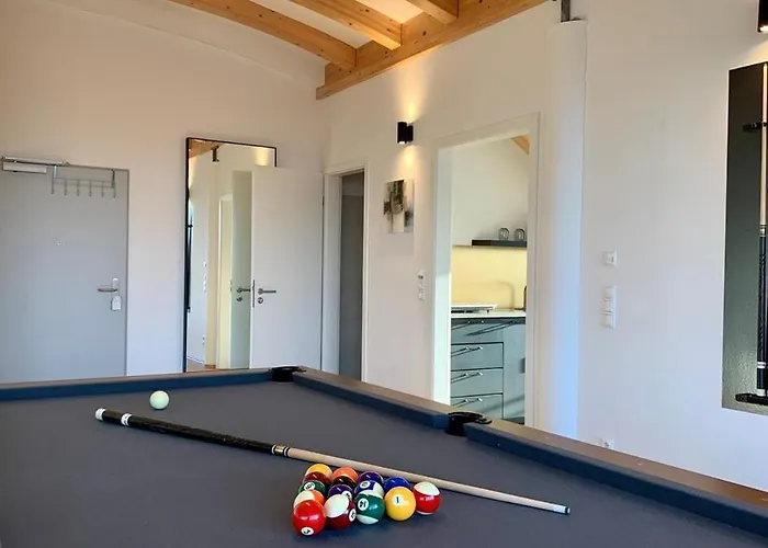 Luxury Penthouse Jacuzzi, Pool Table, Bbq & Desks 酒店